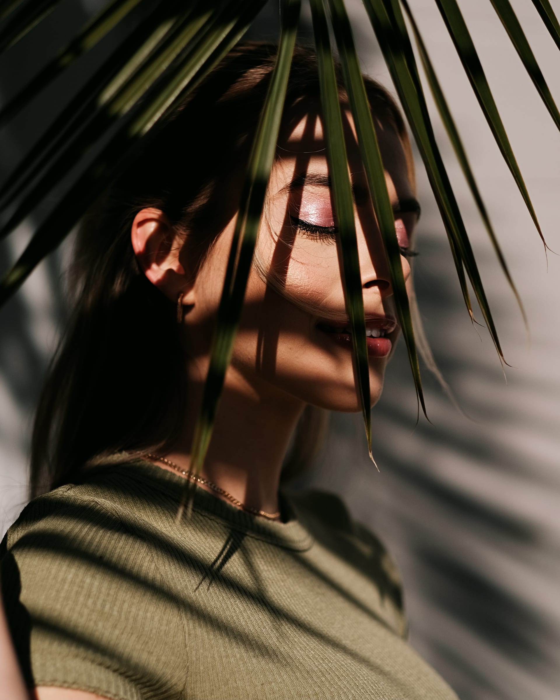 Fujifilm XF 56mm F1.2 R APD for Portraits - Is It Worth $500 More Than Regular Version?