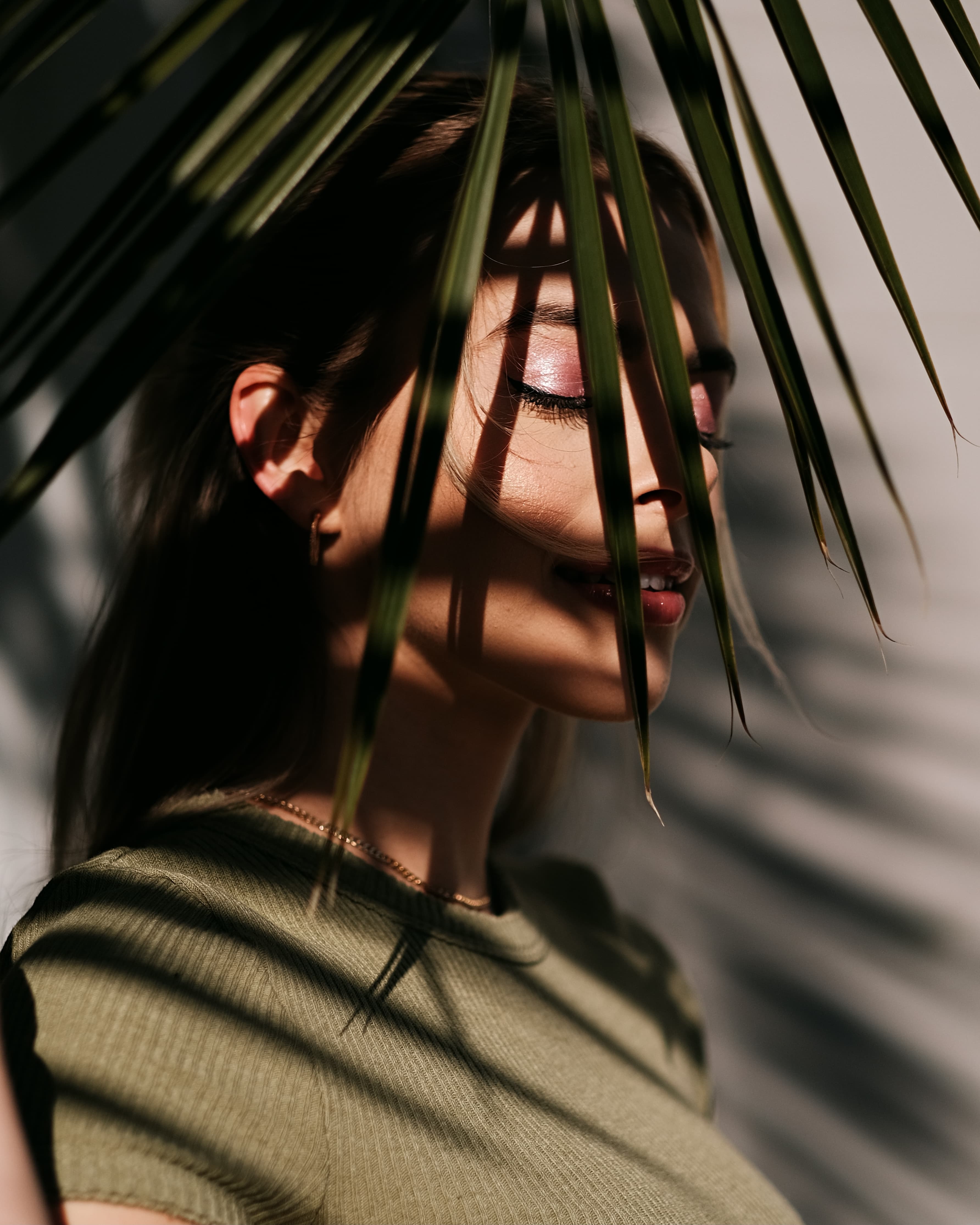 Fujifilm XF 56mm F1.2 R APD for Portraits - Is It Worth $500 More Than Regular Version?