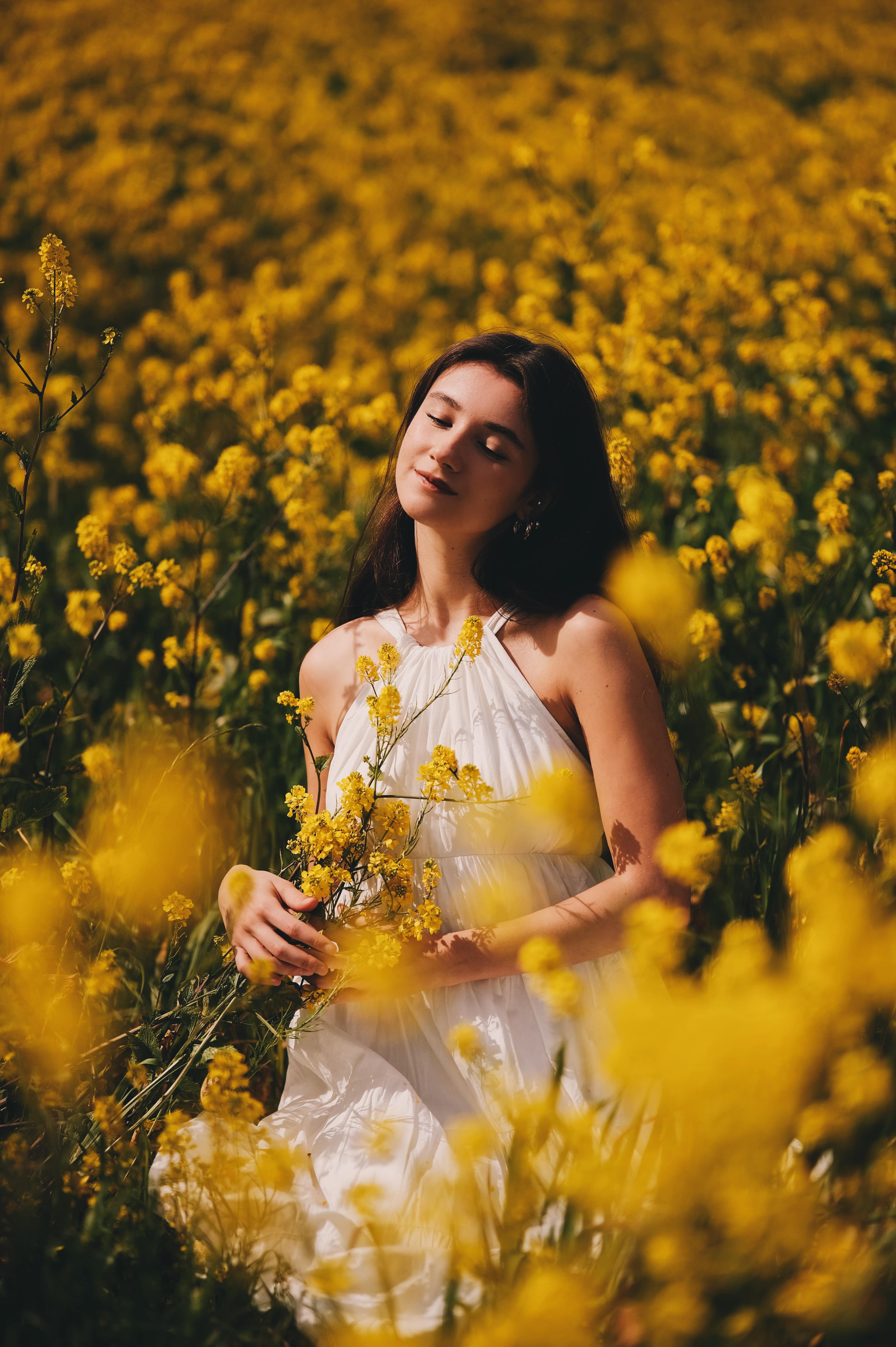 Viltrox 75mm Portrait, ISO 160, 1/20000s, F1.2 | Model: rosinashakirova | Fujifilm X-S10