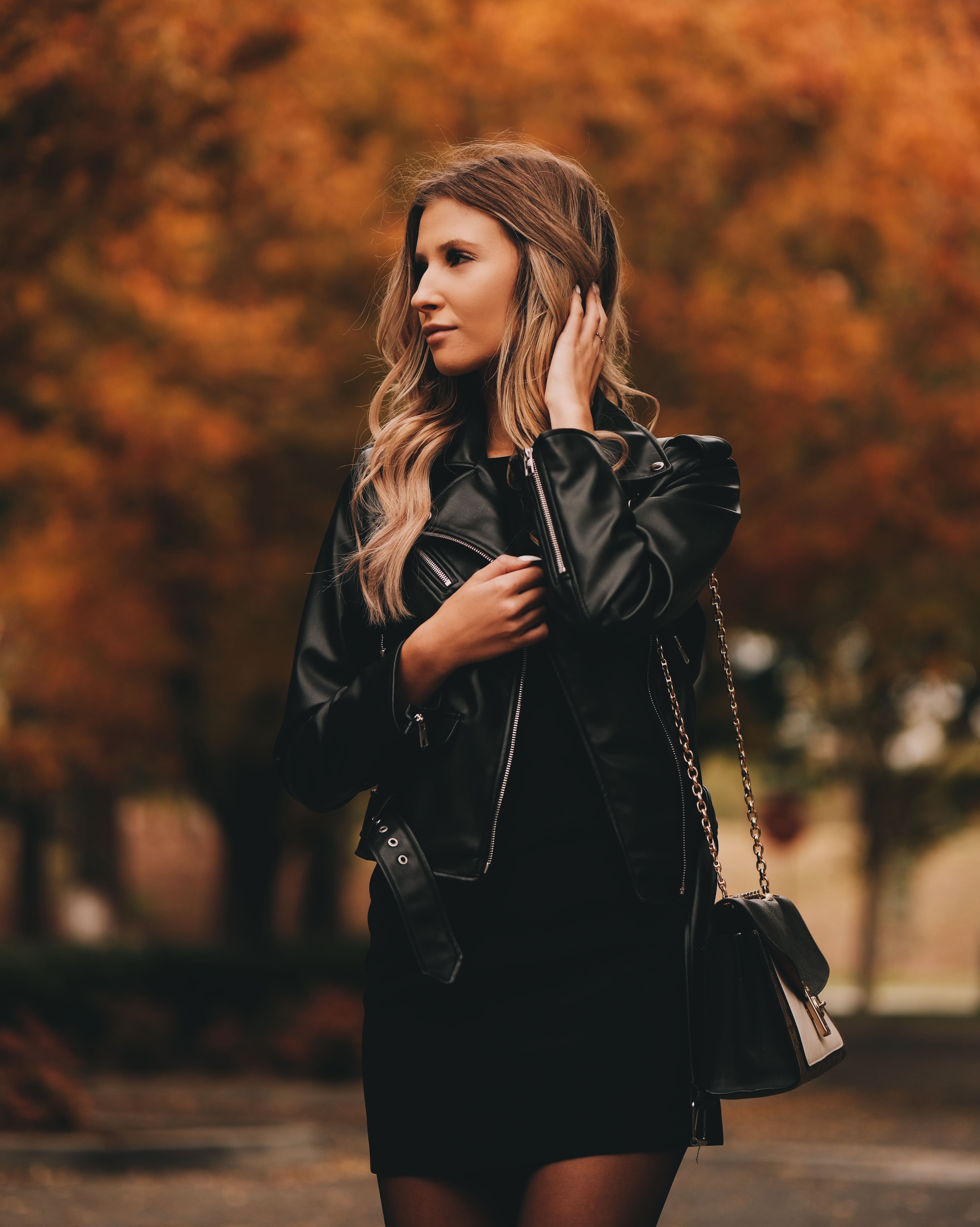 1/1000, ISO125, 56mm, F1.2, XH2 | Model: @katherinepixerce