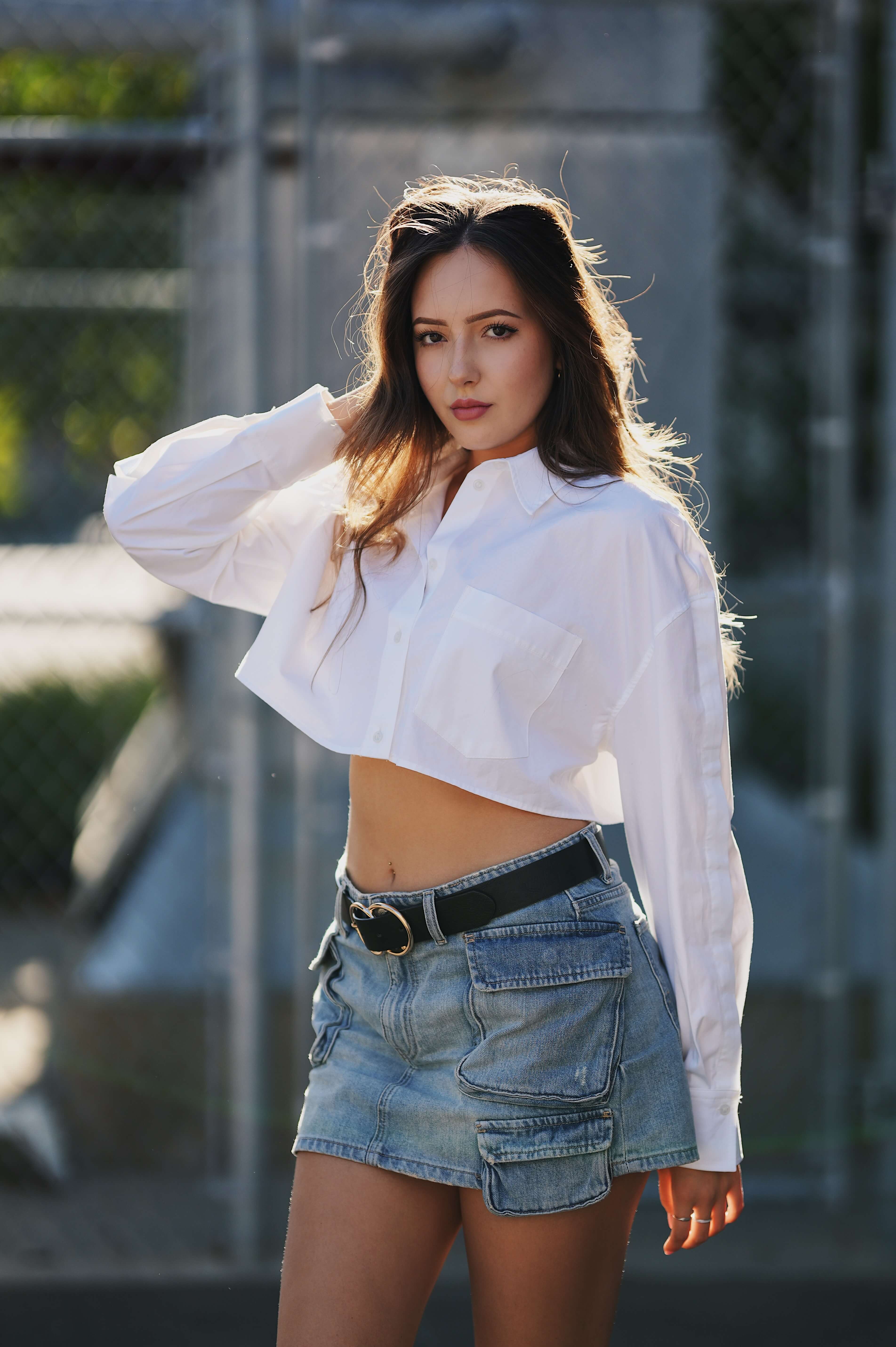 Sigma 105mm F1.4 Sony A7iv | Model: andreailieva_5 | ISO 100, 1/2000s, F1.4