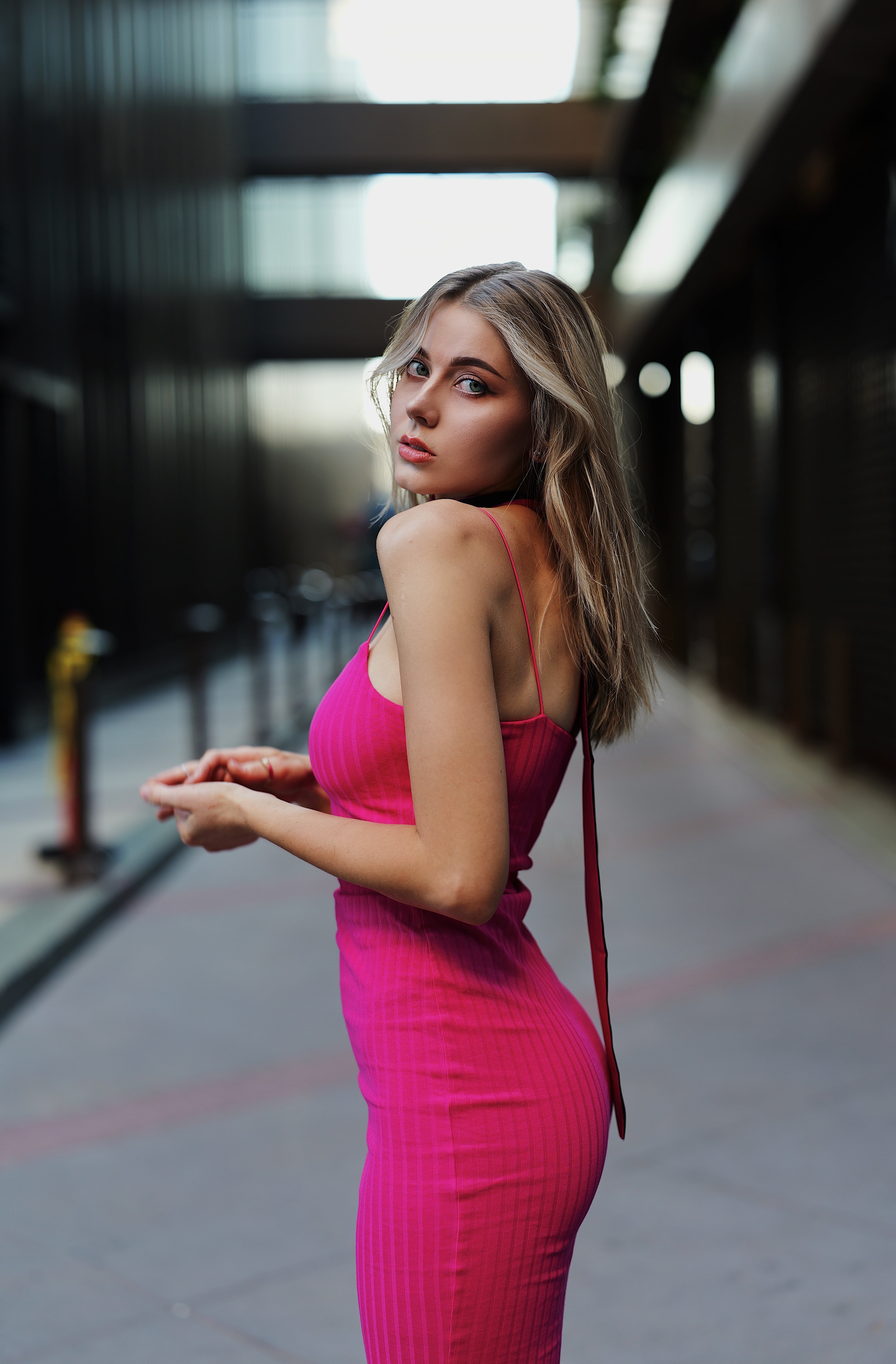 model: lily.kirova | 1/125s, F1.6, ISO 100, Lumix S5ii 50mm F1.4 S Pro