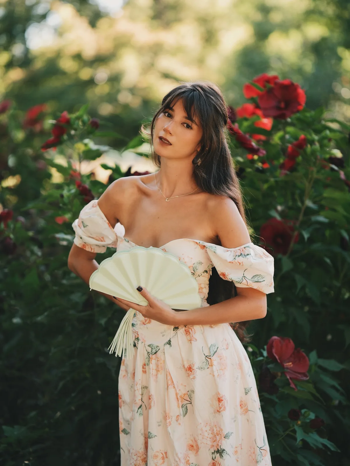 Rosina among deep red roses, Classic Chrome film simulation